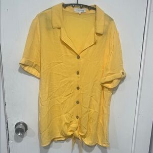 Marie Claire Boutiques Sunny Yellow Button-Down Shirt size P/S